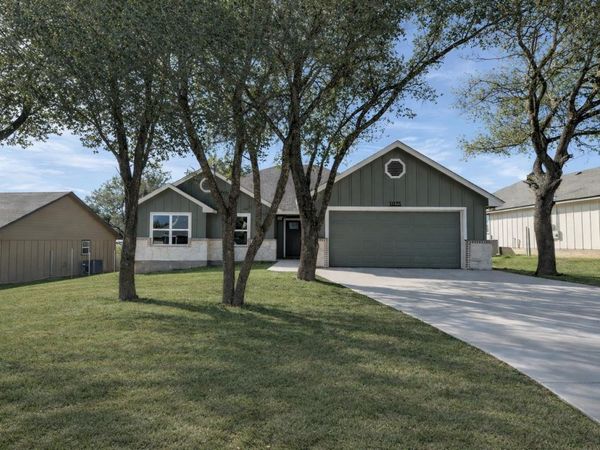1023 Fieldstone DR, Lampasas, TX 76550