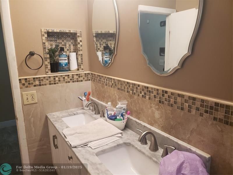 19421 NW 18th Ct, Miami Gardens, FL 33056 Photo