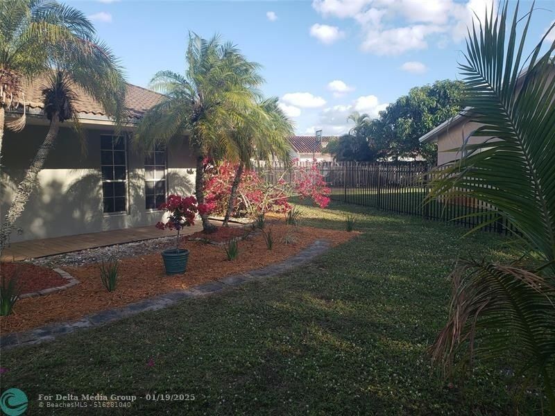 19421 NW 18th Ct, Miami Gardens, FL 33056 Photo