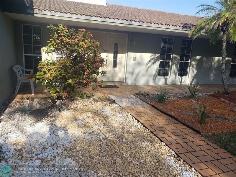 19421 NW 18th Ct, Miami Gardens, FL 33056 Photo