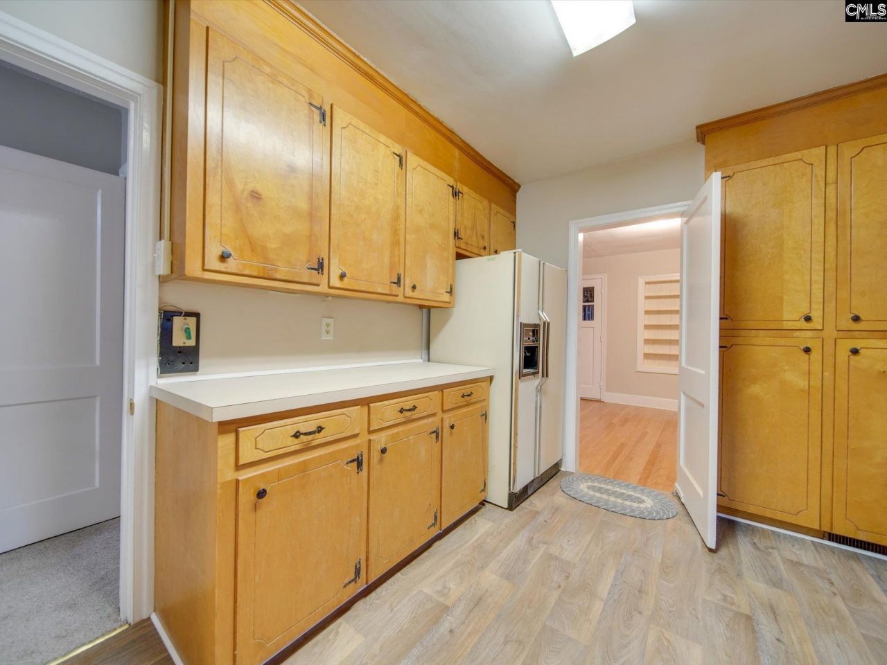 1010 Laurens Street Photo 11