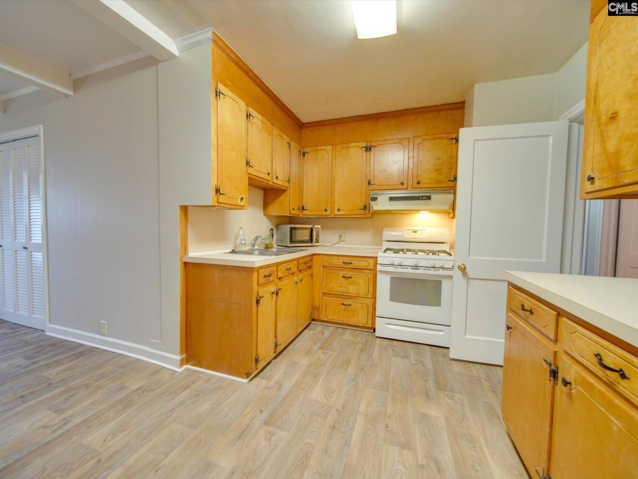 1010 Laurens Street Photo 12