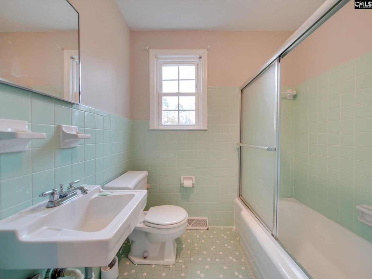 1010 Laurens Street Photo 30