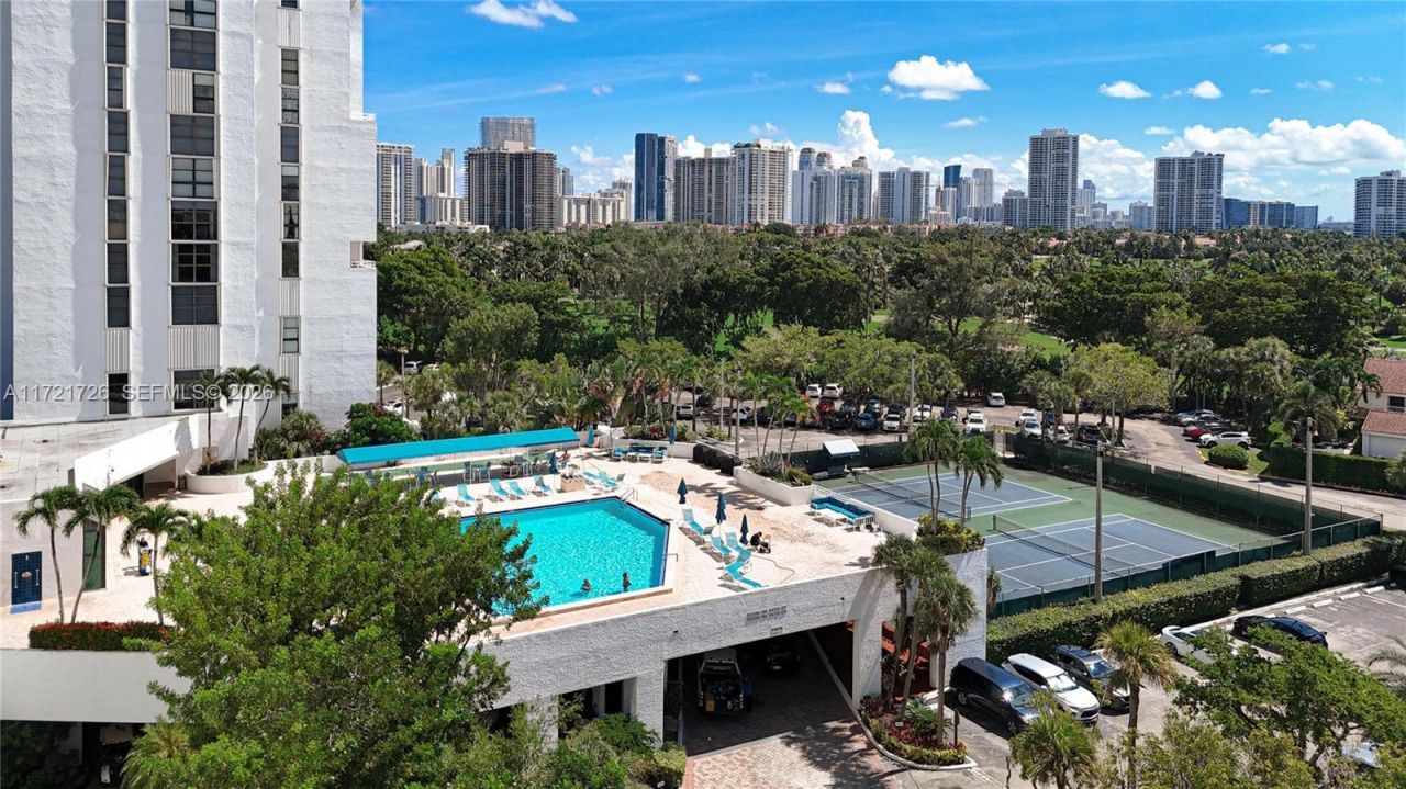 20225 NE 34th Ct, Unit 817, Aventura, FL 33180 Photo
