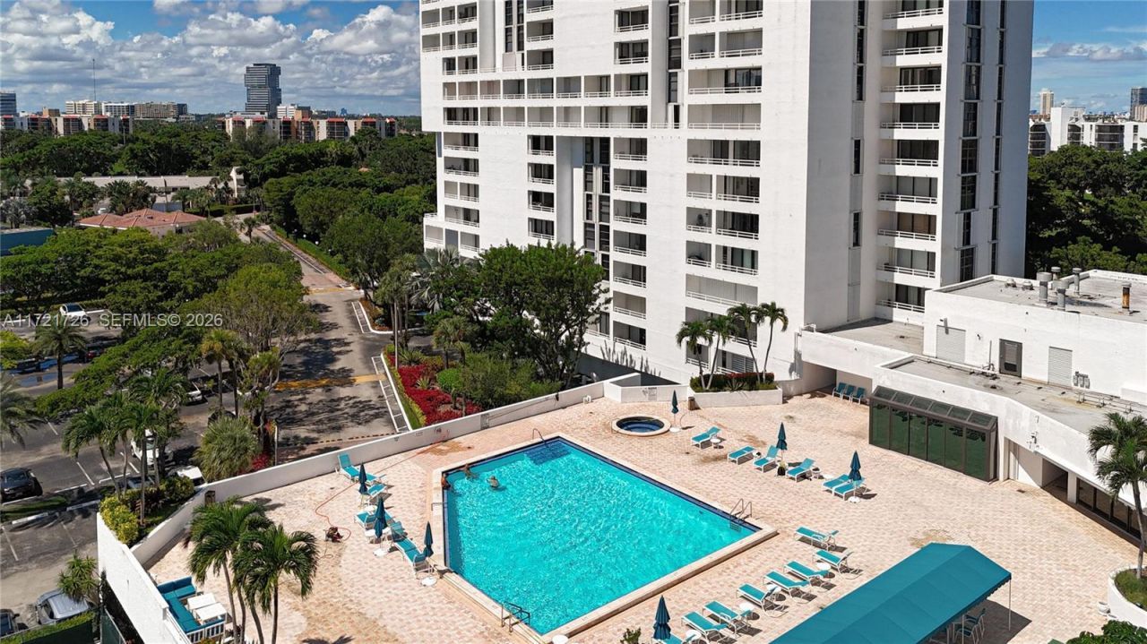 20225 NE 34th Ct, Unit 817, Aventura, FL 33180 Photo