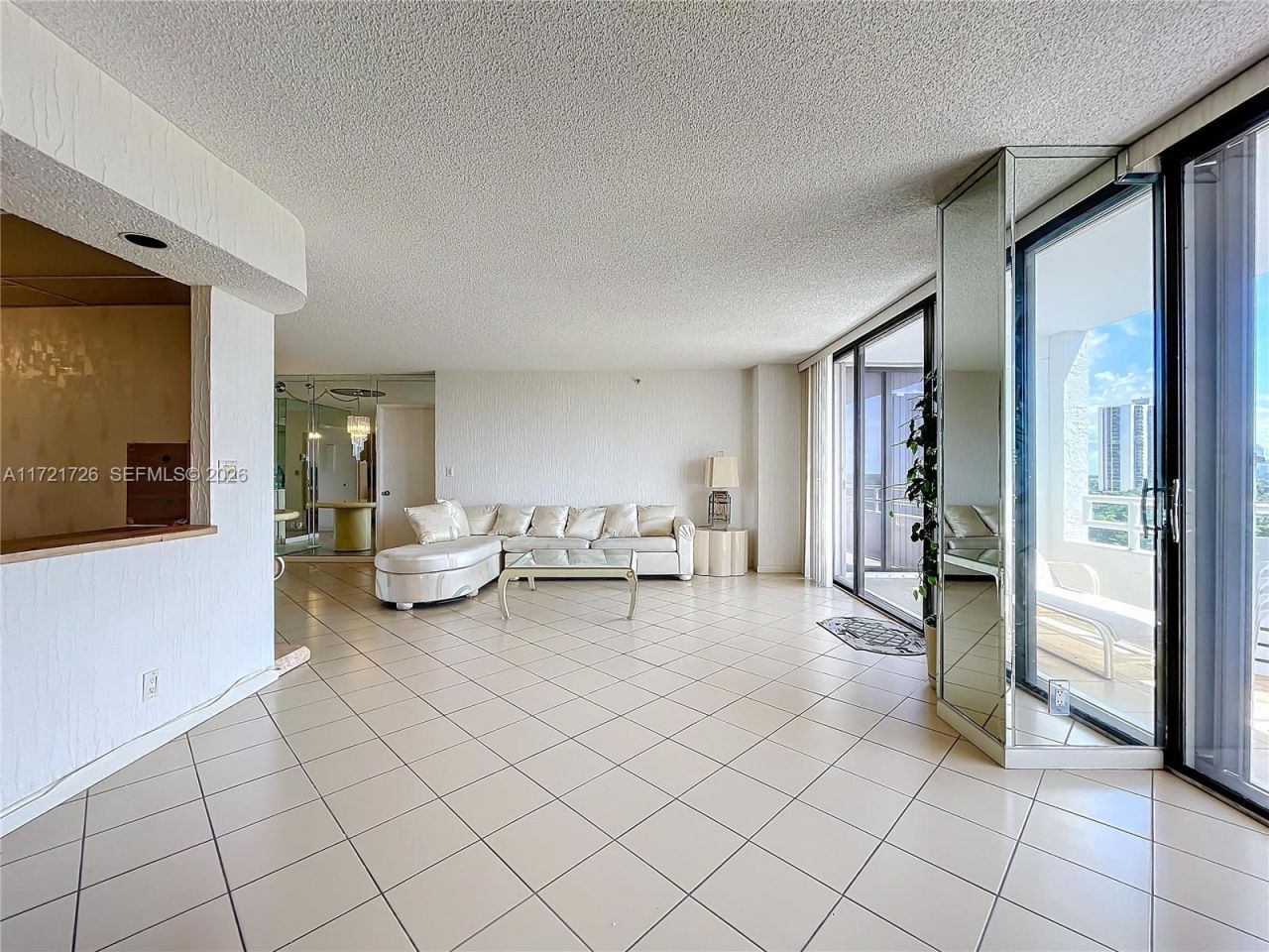 20225 NE 34th Ct, Unit 817, Aventura, FL 33180 Photo