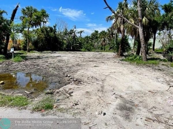 1722 Windward Way, Sanibel, FL 33957