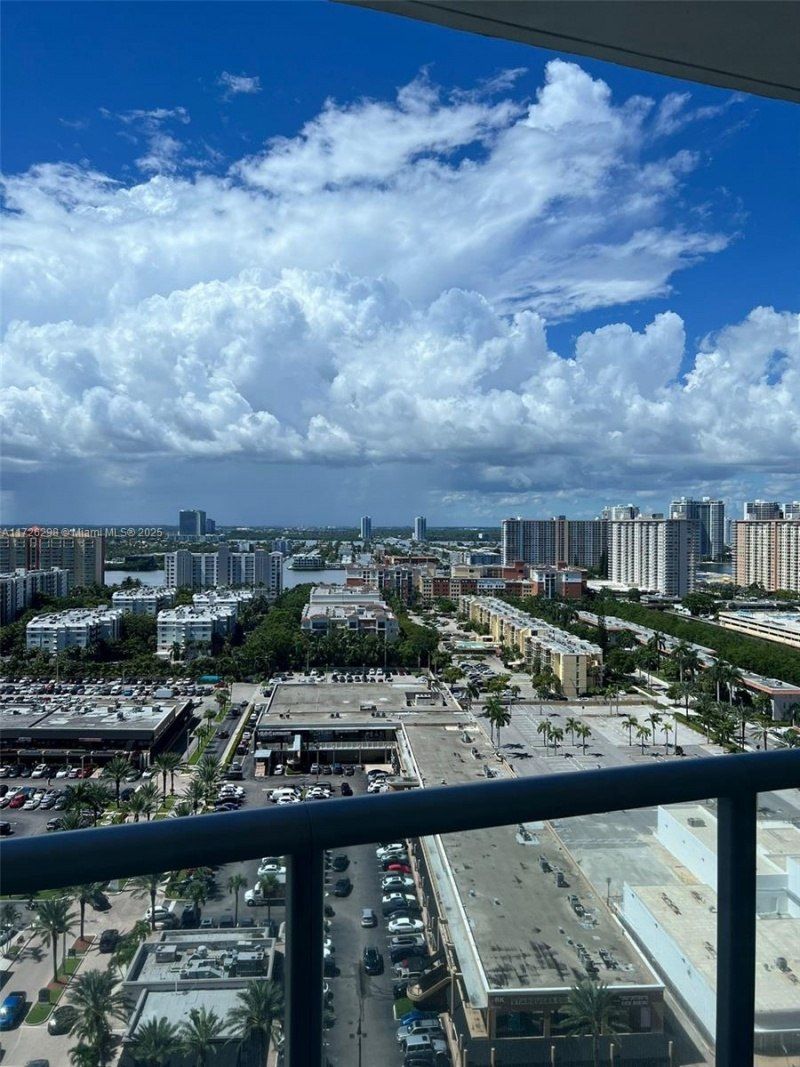 17121 Collins Ave, Unit 2008, Sunny Isles Beach, FL 33160 Photo