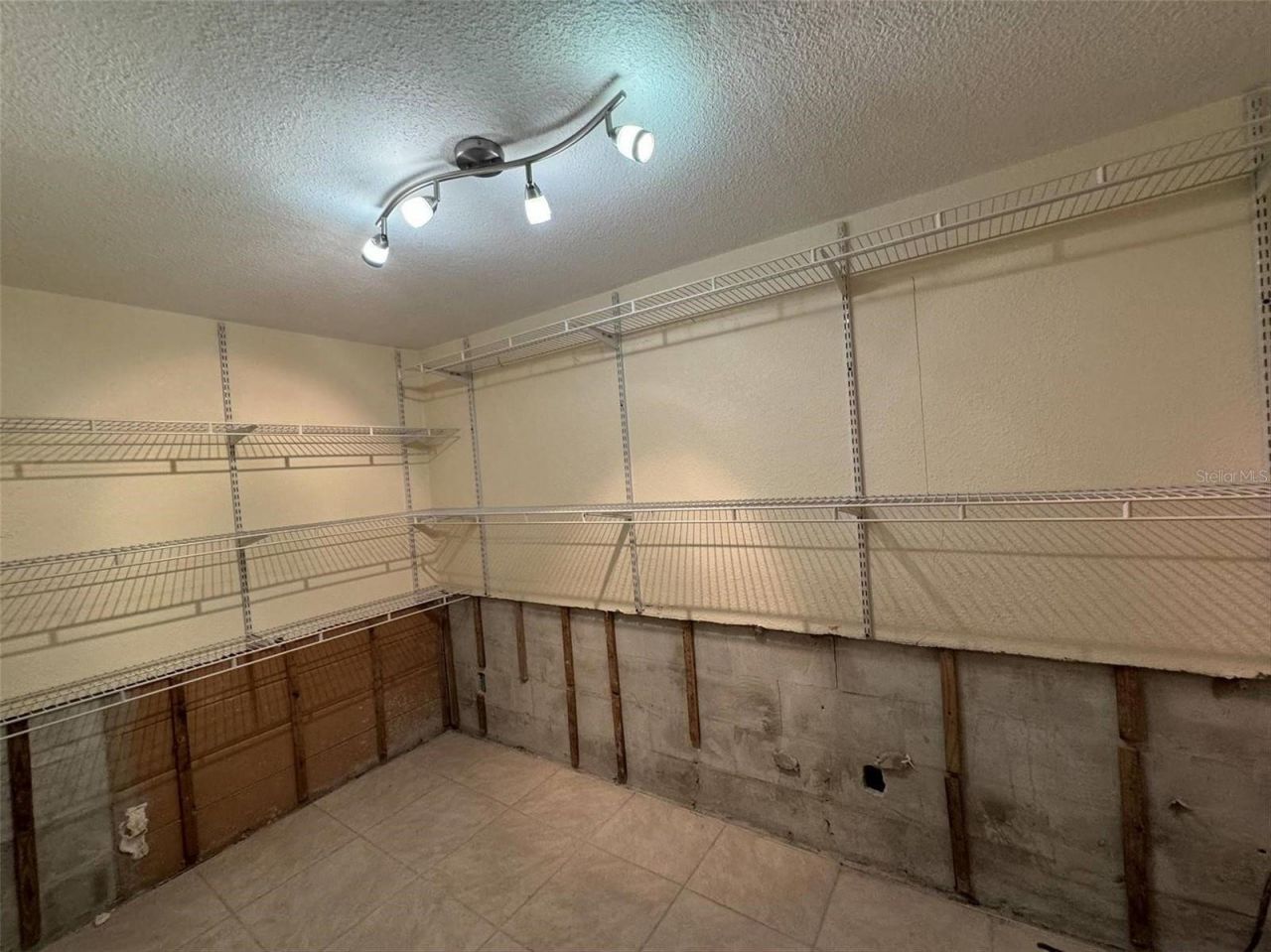 9524 Treasure Lane Ne, Saint Petersburg, FL 33702 Photo