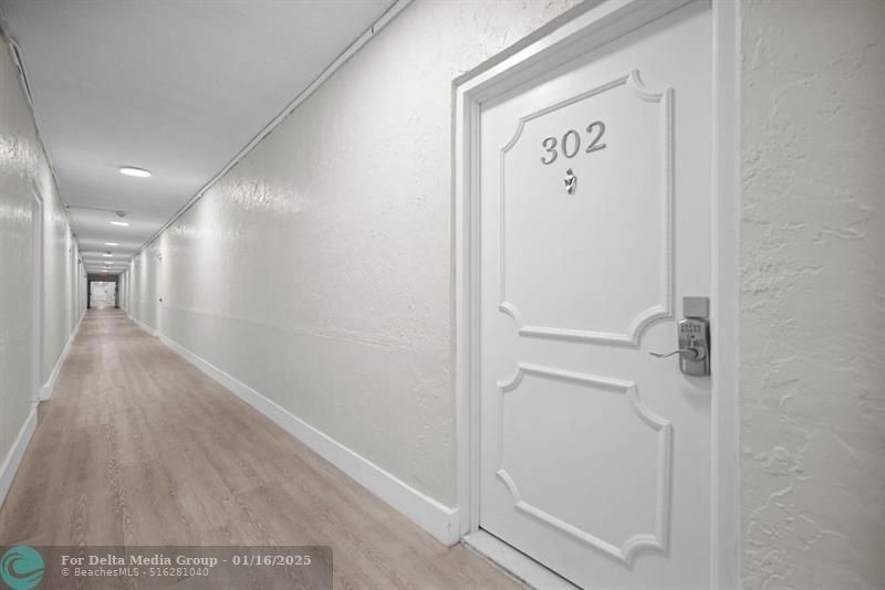 17620 Atlantic Blvd, Unit 302, Sunny Isles Beach, FL 33160 Photo