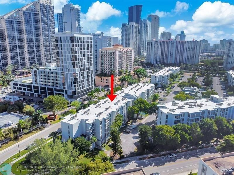 17620 Atlantic Blvd, Unit 302, Sunny Isles Beach, FL 33160 Photo