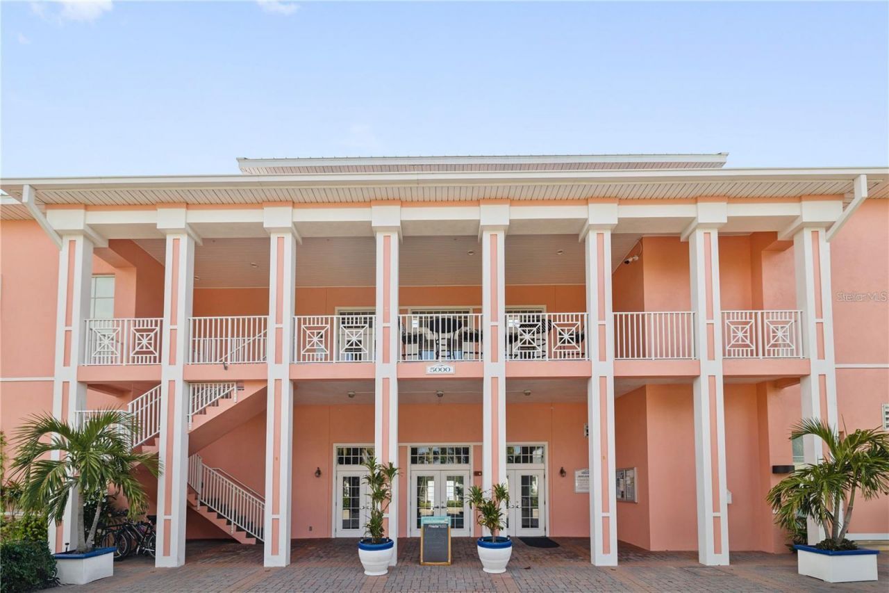 5012 Starfish Drive Se, Unit C, Saint Petersburg, FL 33705 Photo