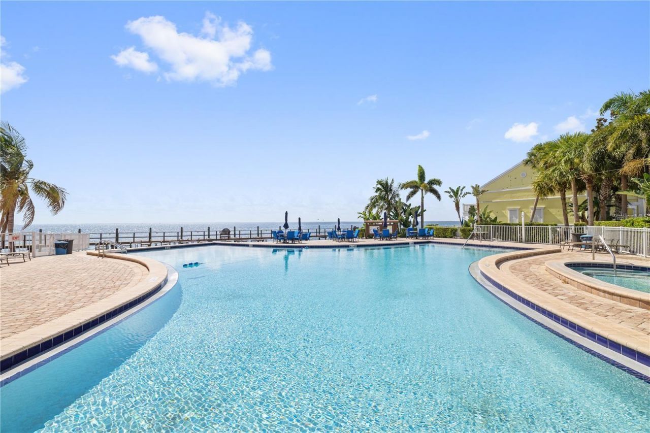 5012 Starfish Drive Se, Unit C, Saint Petersburg, FL 33705 Photo