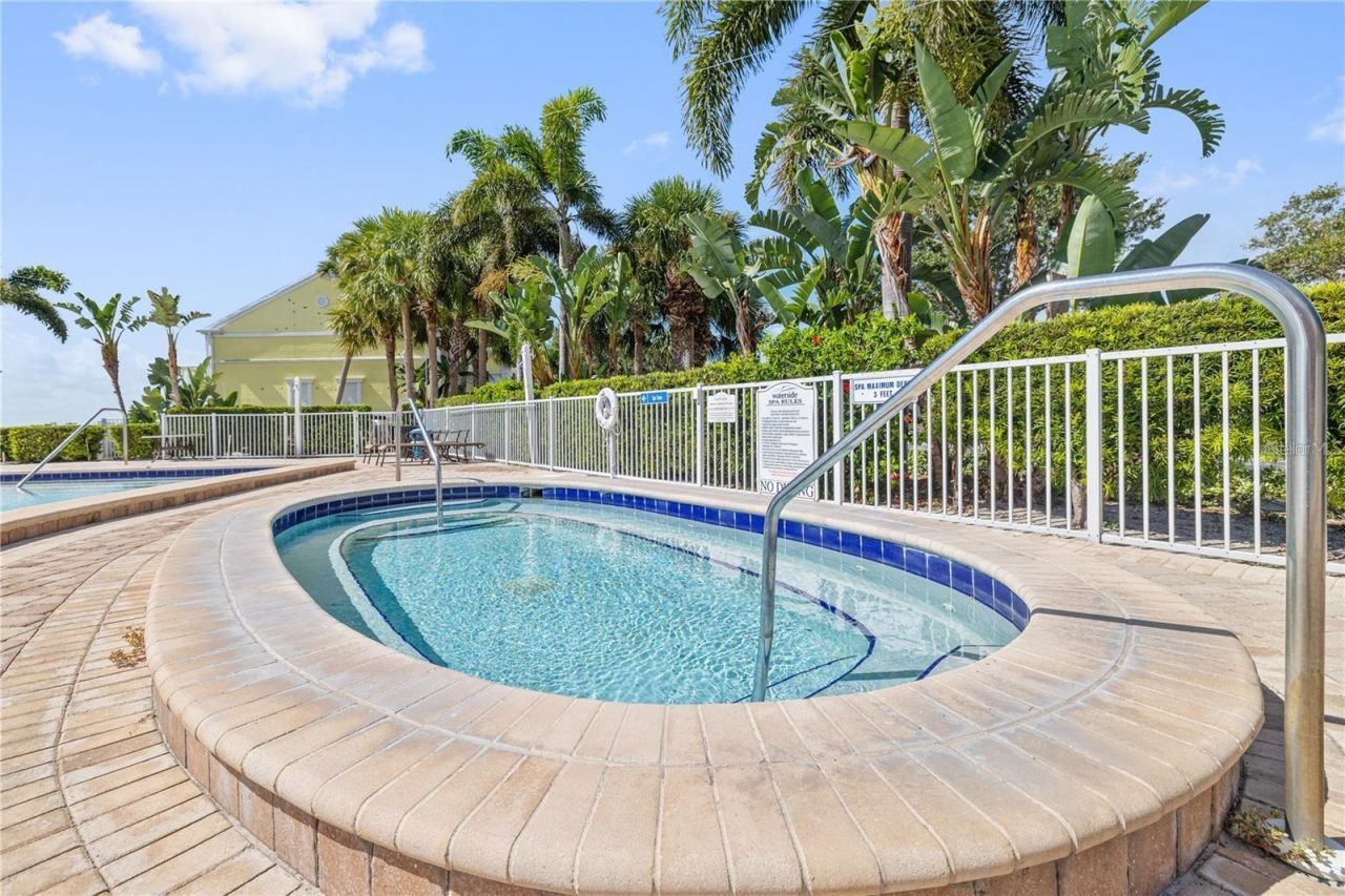 5012 Starfish Drive Se, Unit C, Saint Petersburg, FL 33705 Photo