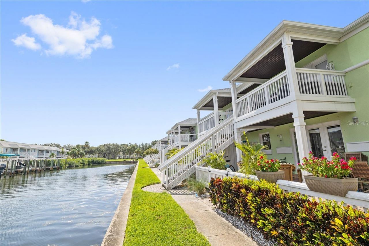 5012 Starfish Drive Se, Unit C, Saint Petersburg, FL 33705 Photo