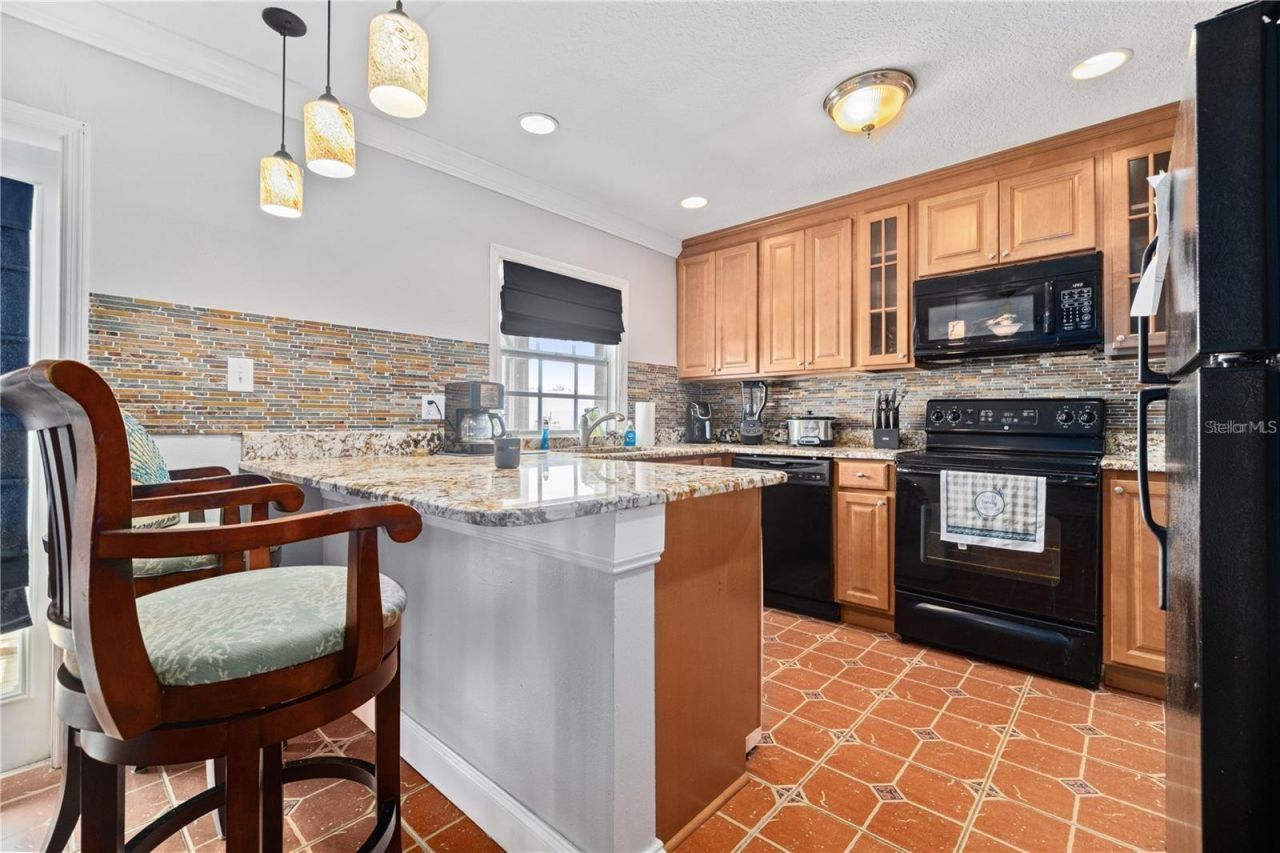 5012 Starfish Drive Se, Unit C, Saint Petersburg, FL 33705 Photo