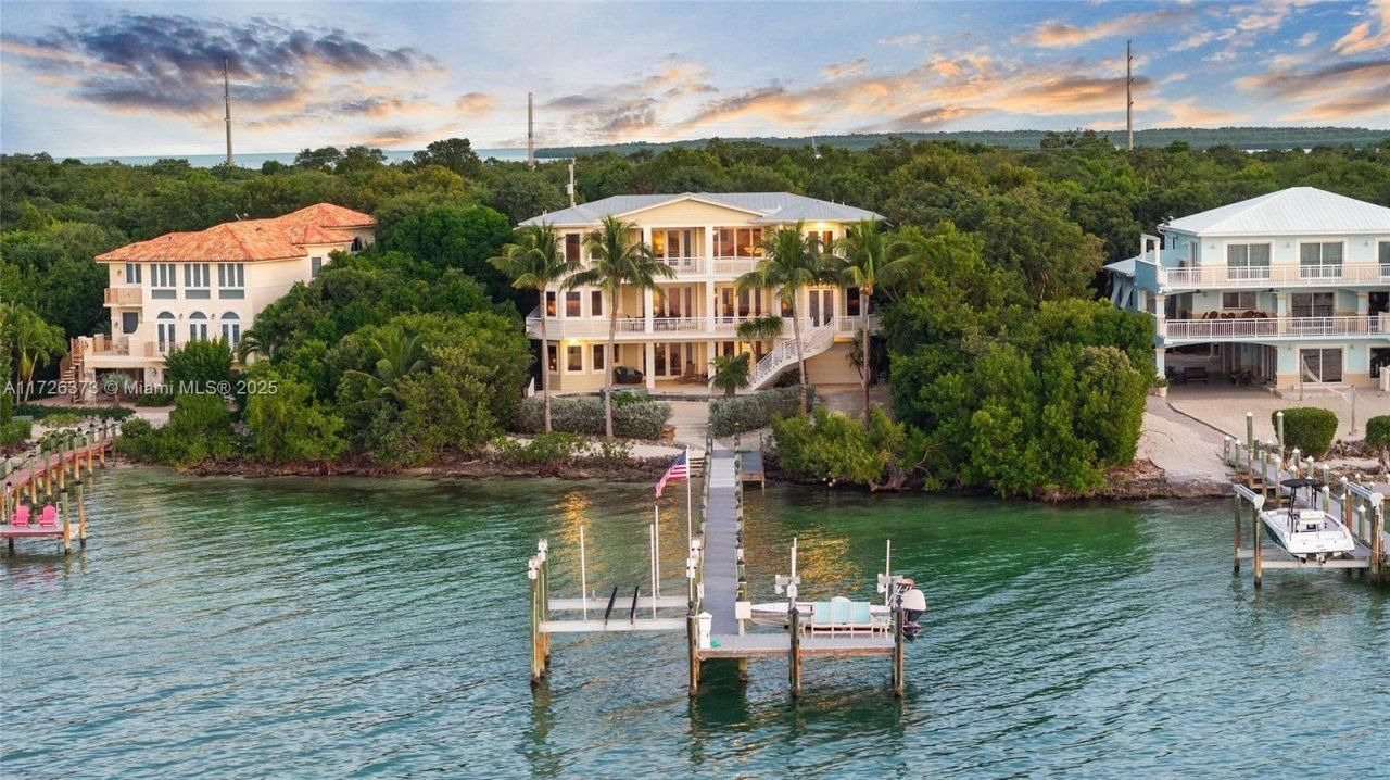 104 Coastal Dr, Key Largo, FL 33037 Photo