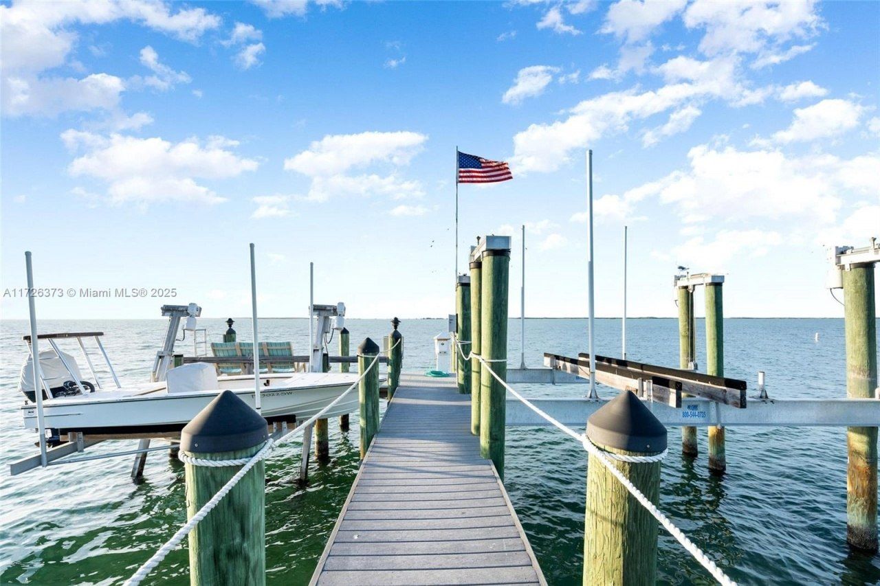 104 Coastal Dr, Key Largo, FL 33037 Photo