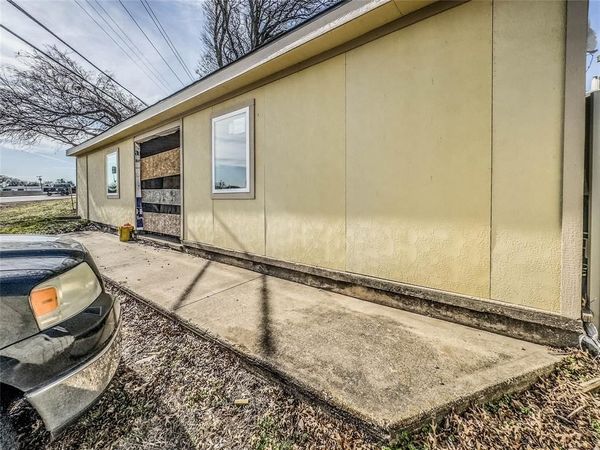 719 E Highway 67, Duncanville, TX 75137