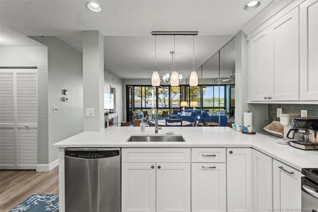 6082 SE Landing Way, Unit 7, Stuart, FL 34997 Photo