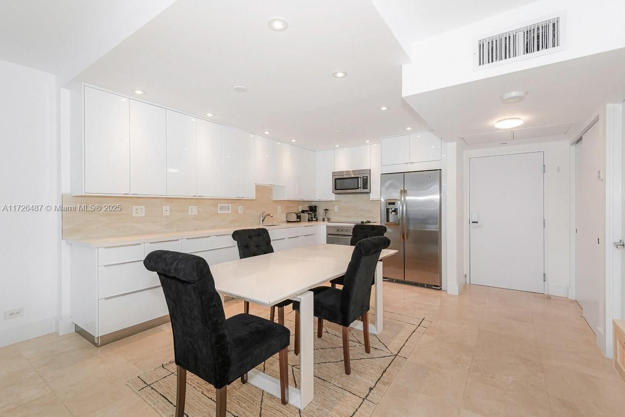 2301 Collins Ave, Unit 1515, Miami Beach, FL 33139 Photo