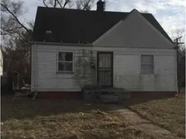 16911 W Chicago Street, Detroit, MI 48228