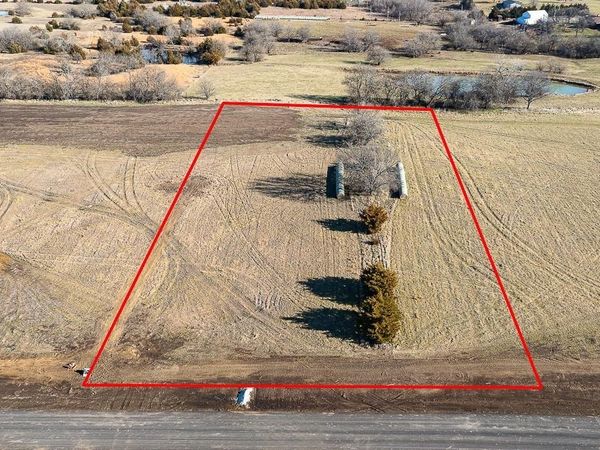 Lot 27 235th Street, Tonganoxie, KS 66086