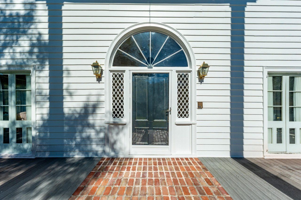 927 Fishburne Road Photo 17