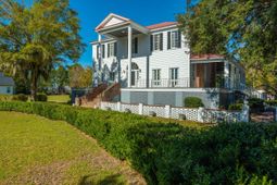 927 Fishburne Road photo 4