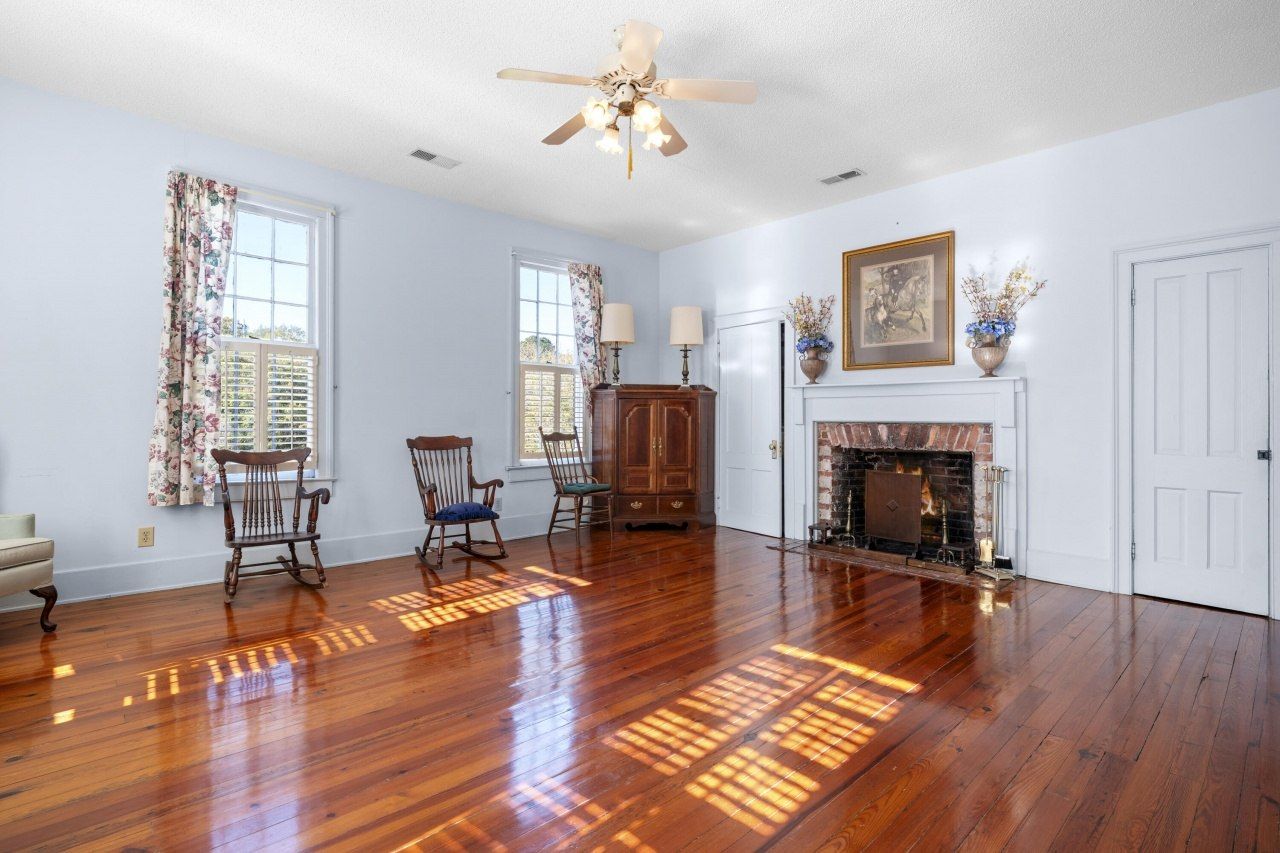 927 Fishburne Road Photo 46