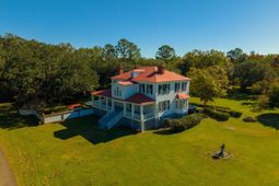 927 Fishburne Road photo 4