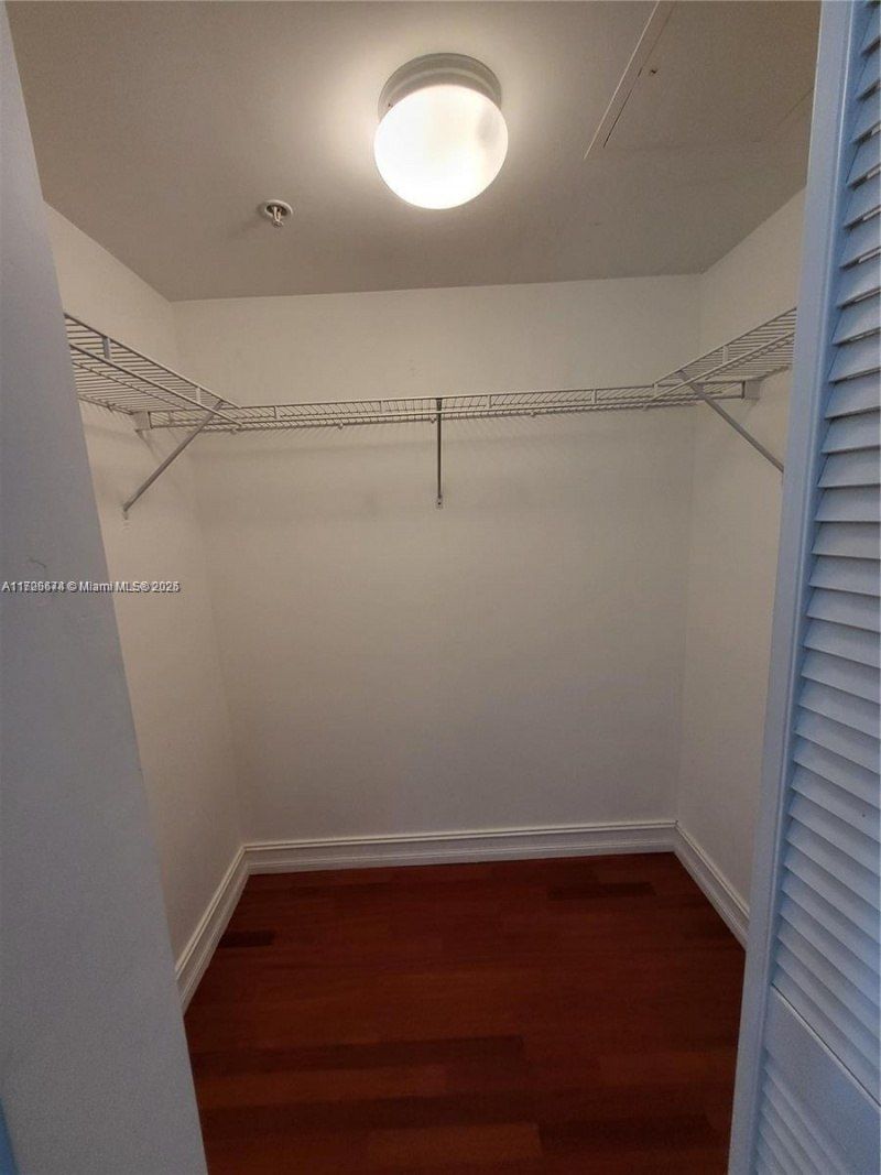 31 SE 5th St, Unit 2409, Miami, FL 33131 Photo