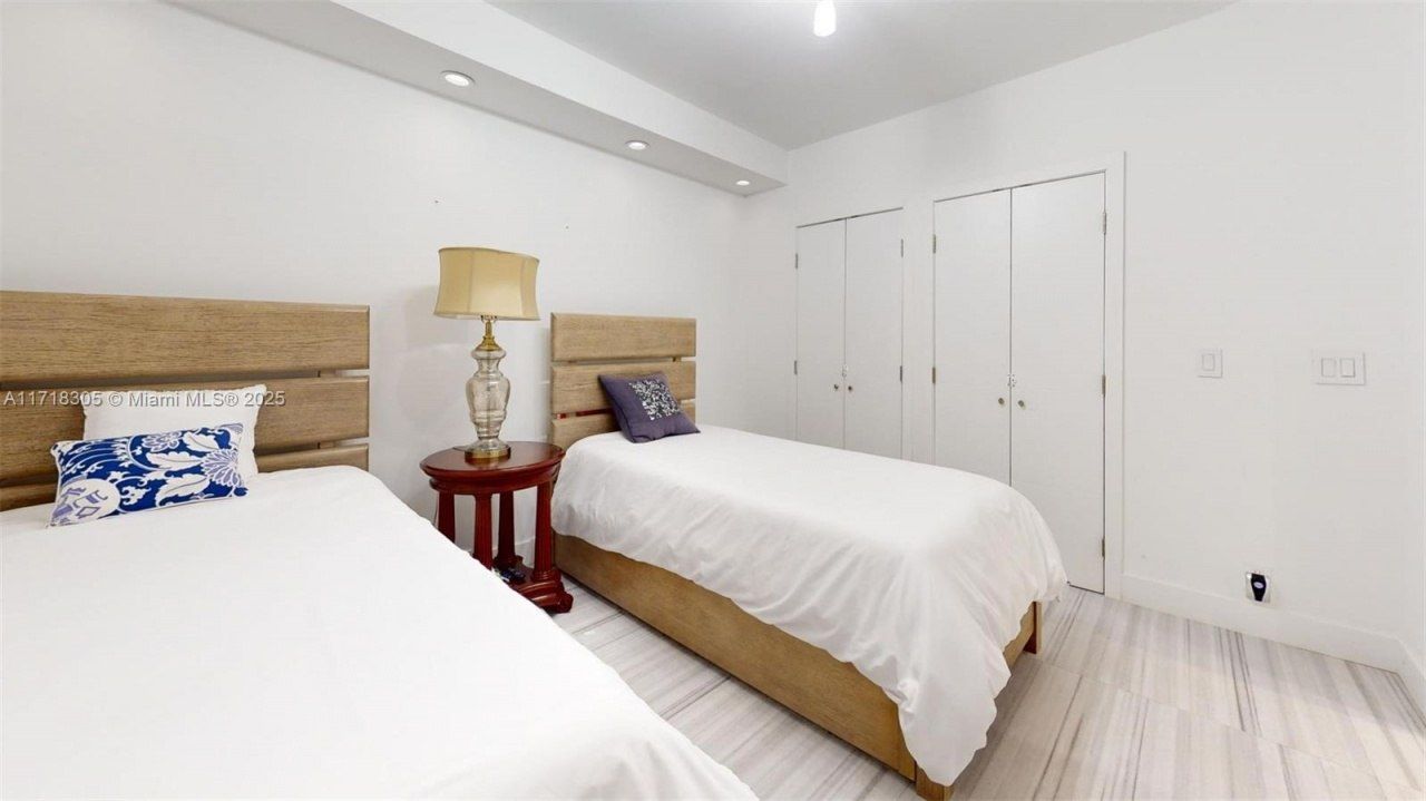 19667 Turnberry Way, Unit 14F, Aventura, FL 33180 Photo