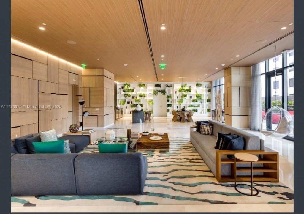 55 SW 9th St, Unit 2709, Miami, FL 33130 Photo