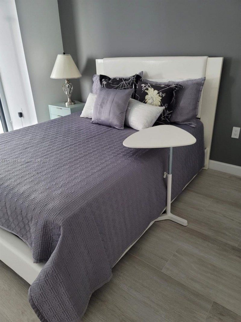 55 SW 9th St, Unit 2709, Miami, FL 33130 Photo