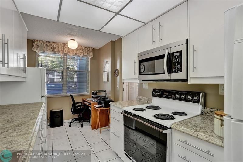 2999 NW 48th Avenue, Unit 142, Lauderdale Lakes, FL 33313 Photo