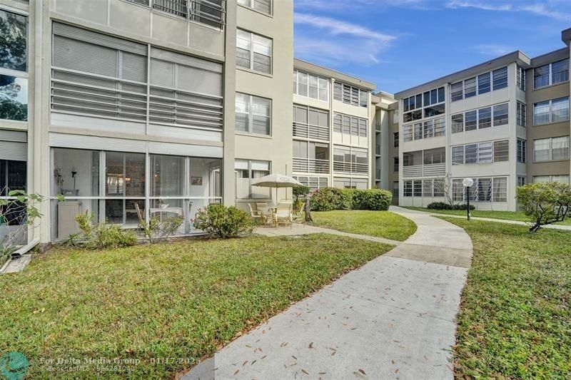 2999 NW 48th Avenue, Unit 142, Lauderdale Lakes, FL 33313 Photo