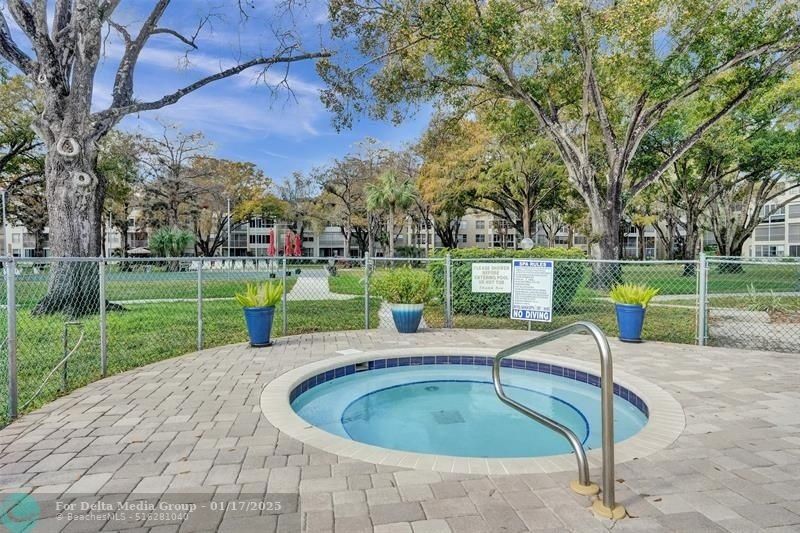 2999 NW 48th Avenue, Unit 142, Lauderdale Lakes, FL 33313 Photo