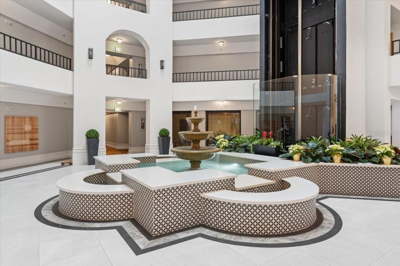 100 SE 5th Avenue, Unit 412, Boca Raton, FL 33432 Photo