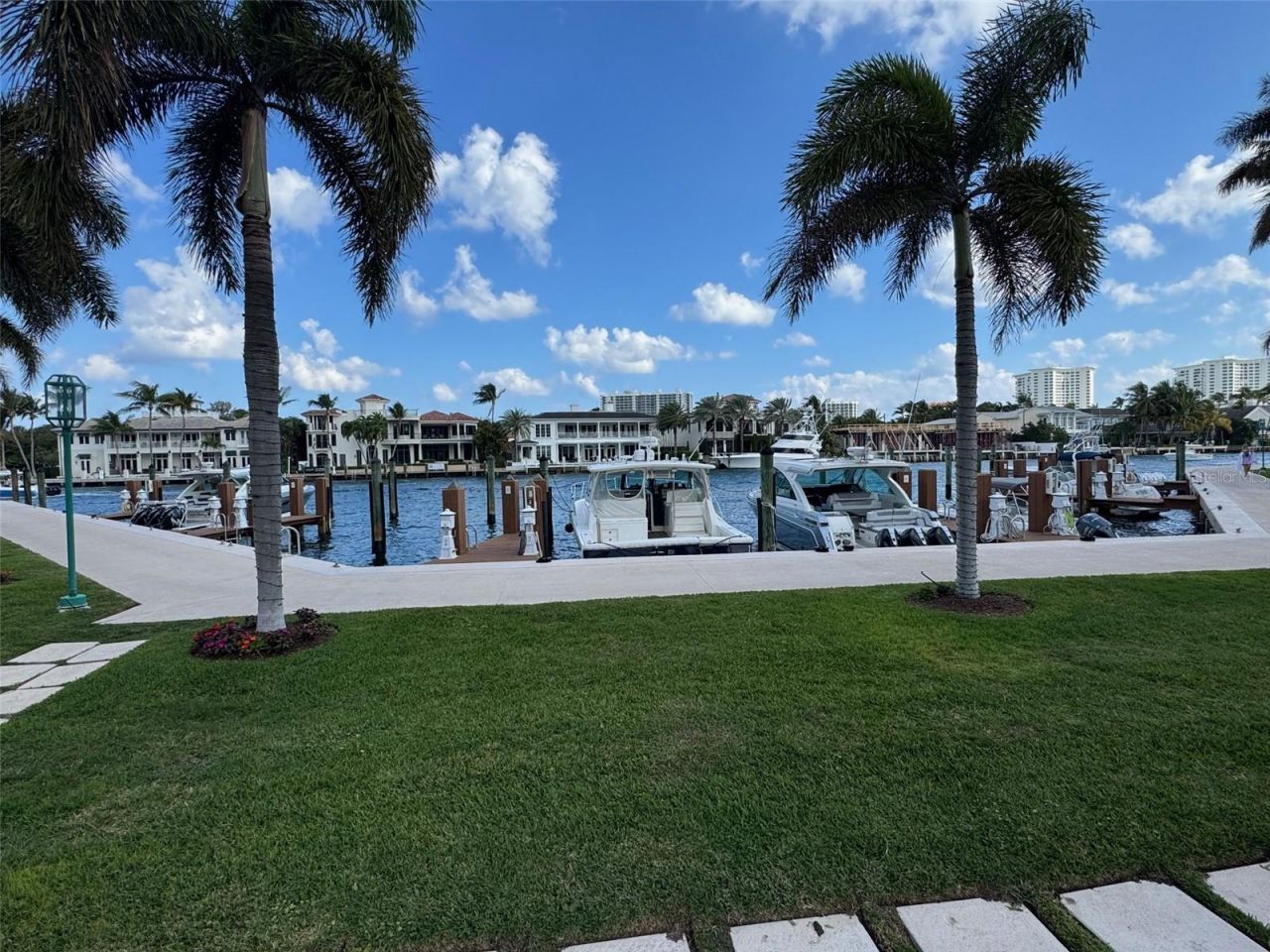 100 SE 5th Avenue, Unit 412, Boca Raton, FL 33432 Photo