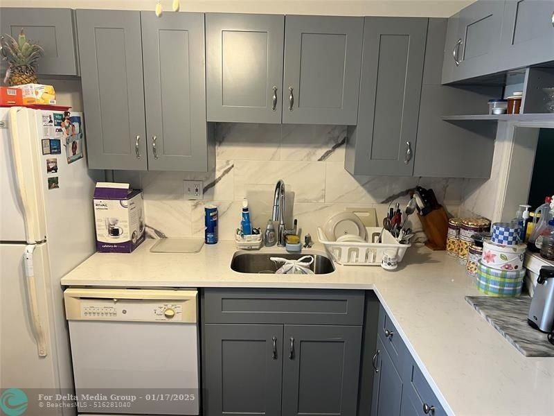 3140 Holiday Springs Boulevard, Unit 109, Margate, FL 33063 Photo