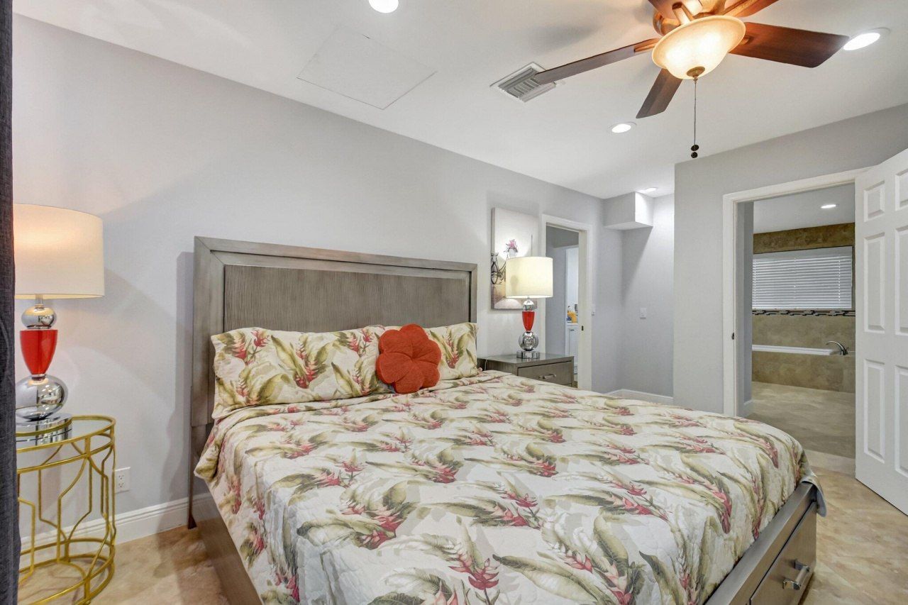 6604 Eastview Drive, Lake Worth, FL 33462 Photo