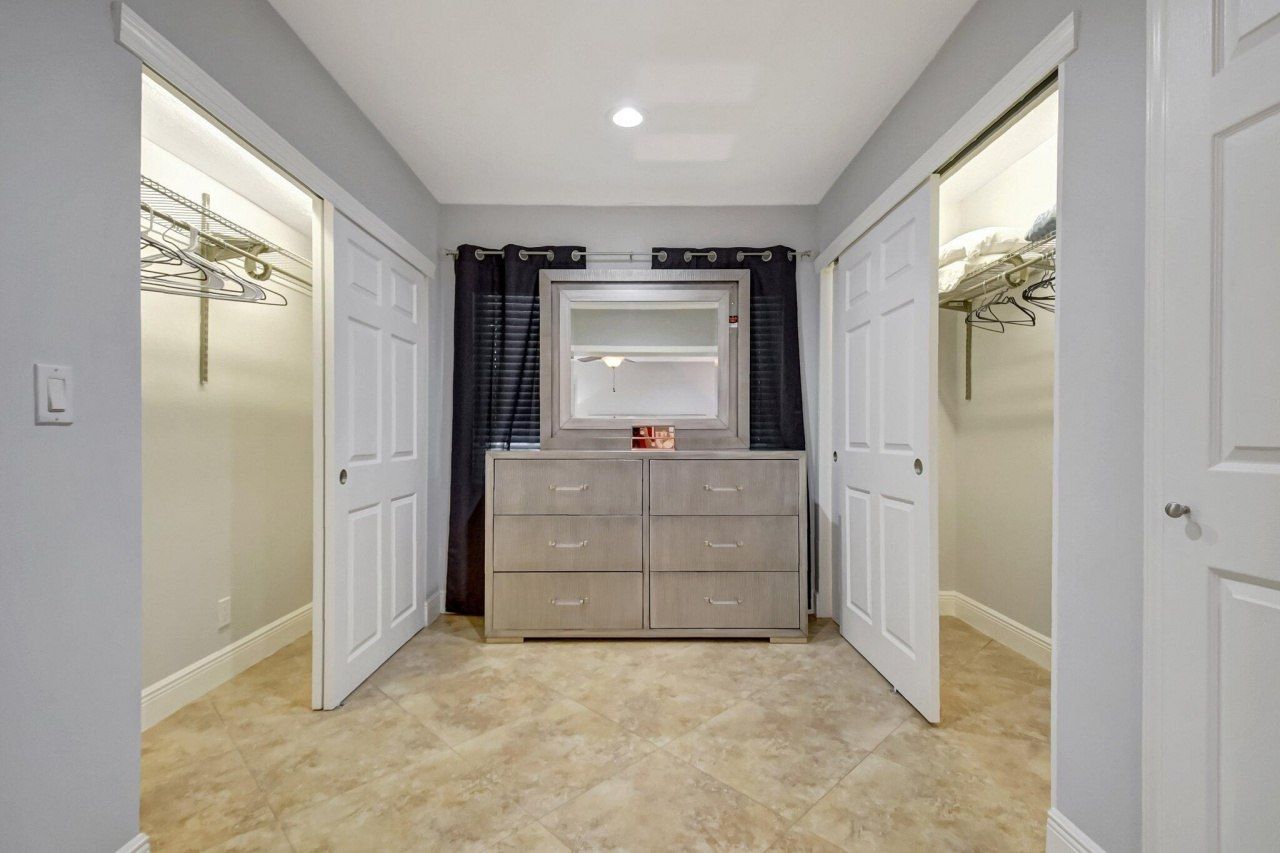 6604 Eastview Drive, Lake Worth, FL 33462 Photo