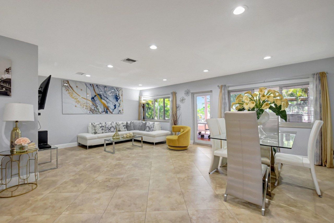 6604 Eastview Drive, Lake Worth, FL 33462 Photo