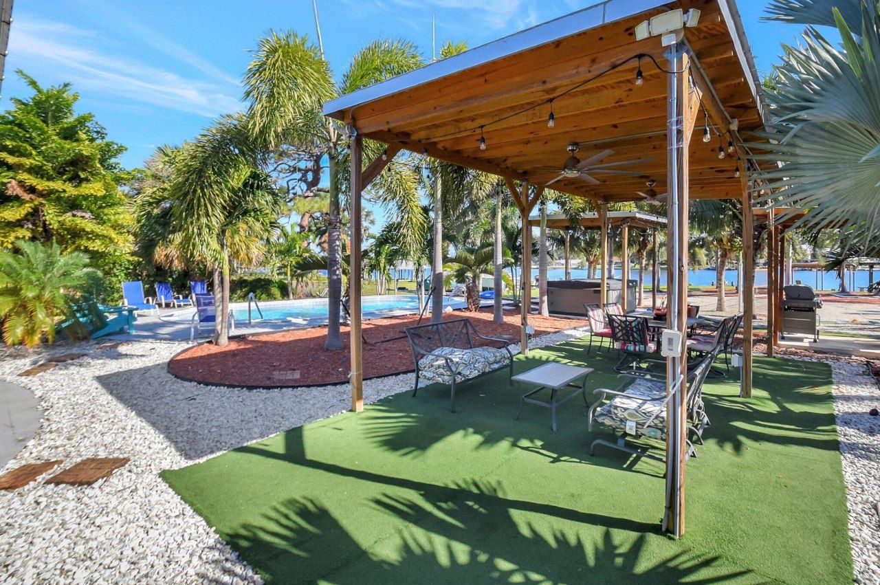 6604 Eastview Drive, Lake Worth, FL 33462 Photo