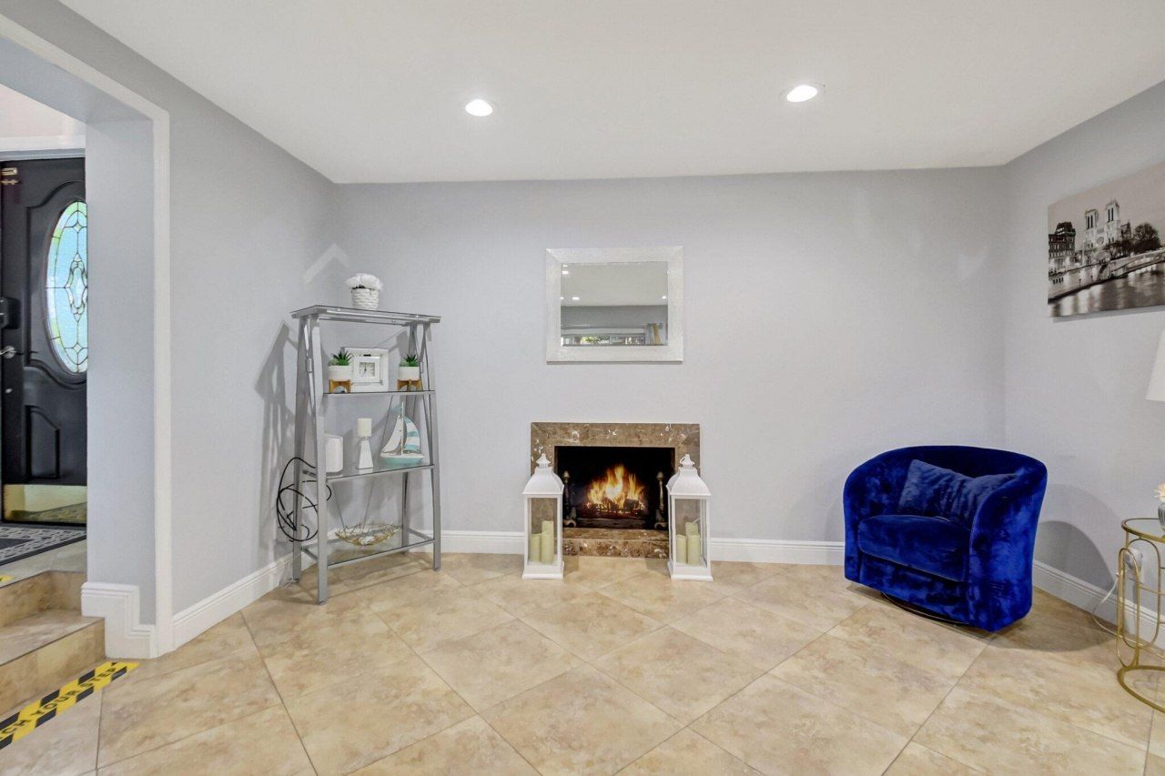 6604 Eastview Drive, Lake Worth, FL 33462 Photo