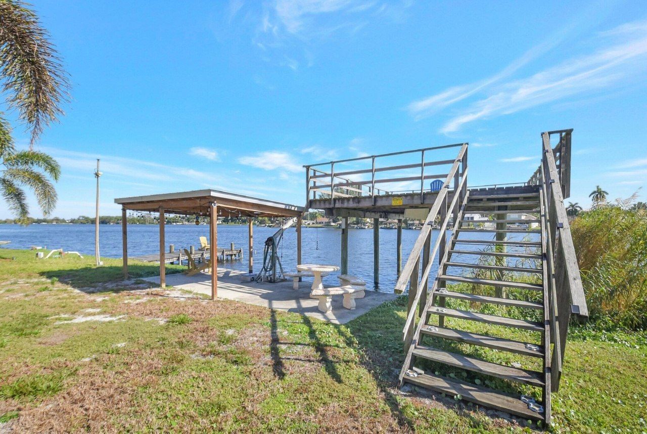 6604 Eastview Drive, Lake Worth, FL 33462 Photo