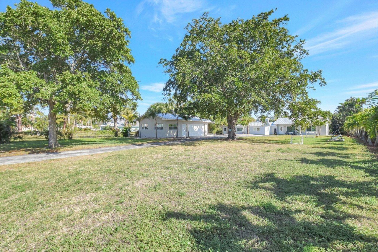 6604 Eastview Drive, Lake Worth, FL 33462 Photo