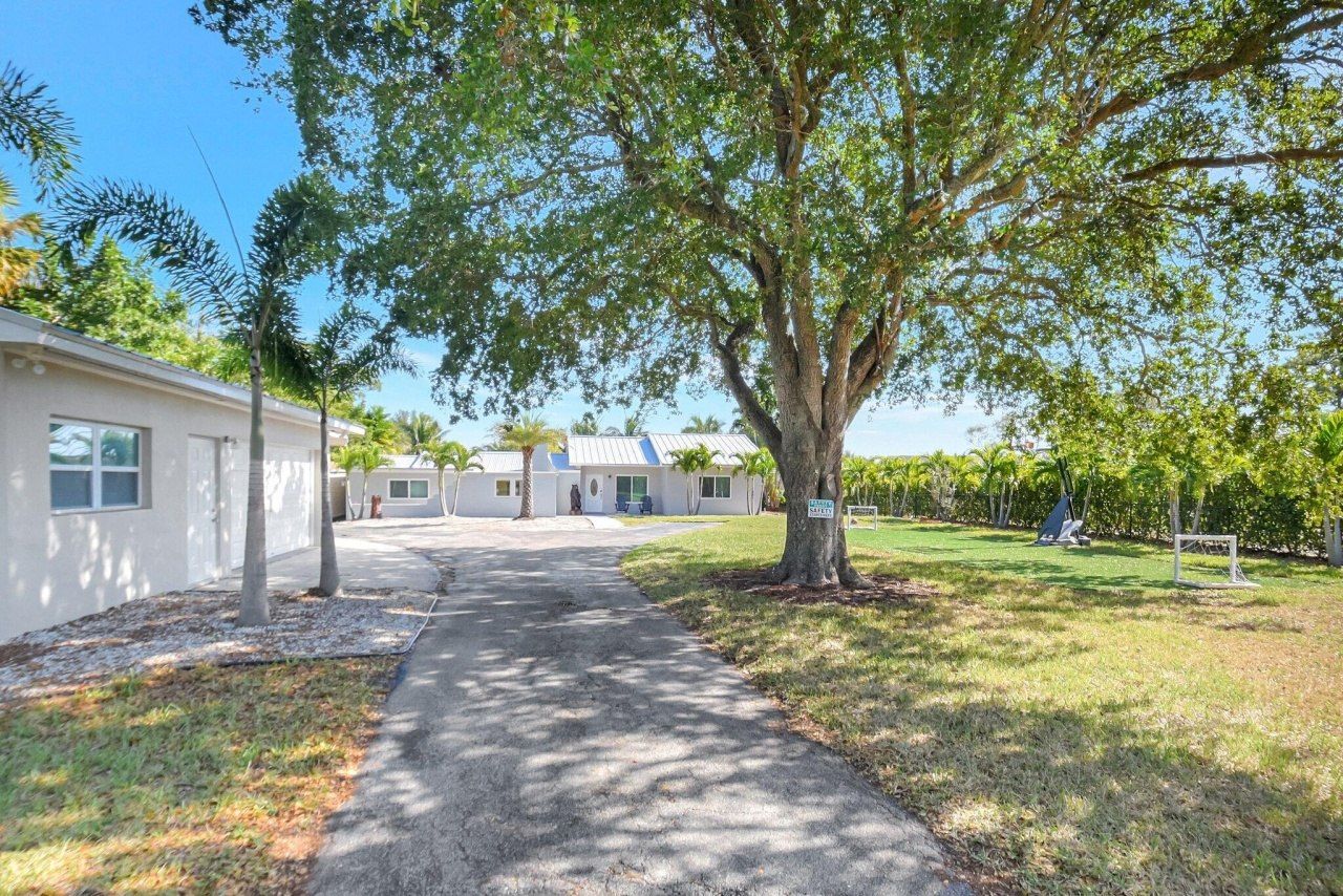6604 Eastview Drive, Lake Worth, FL 33462 Photo
