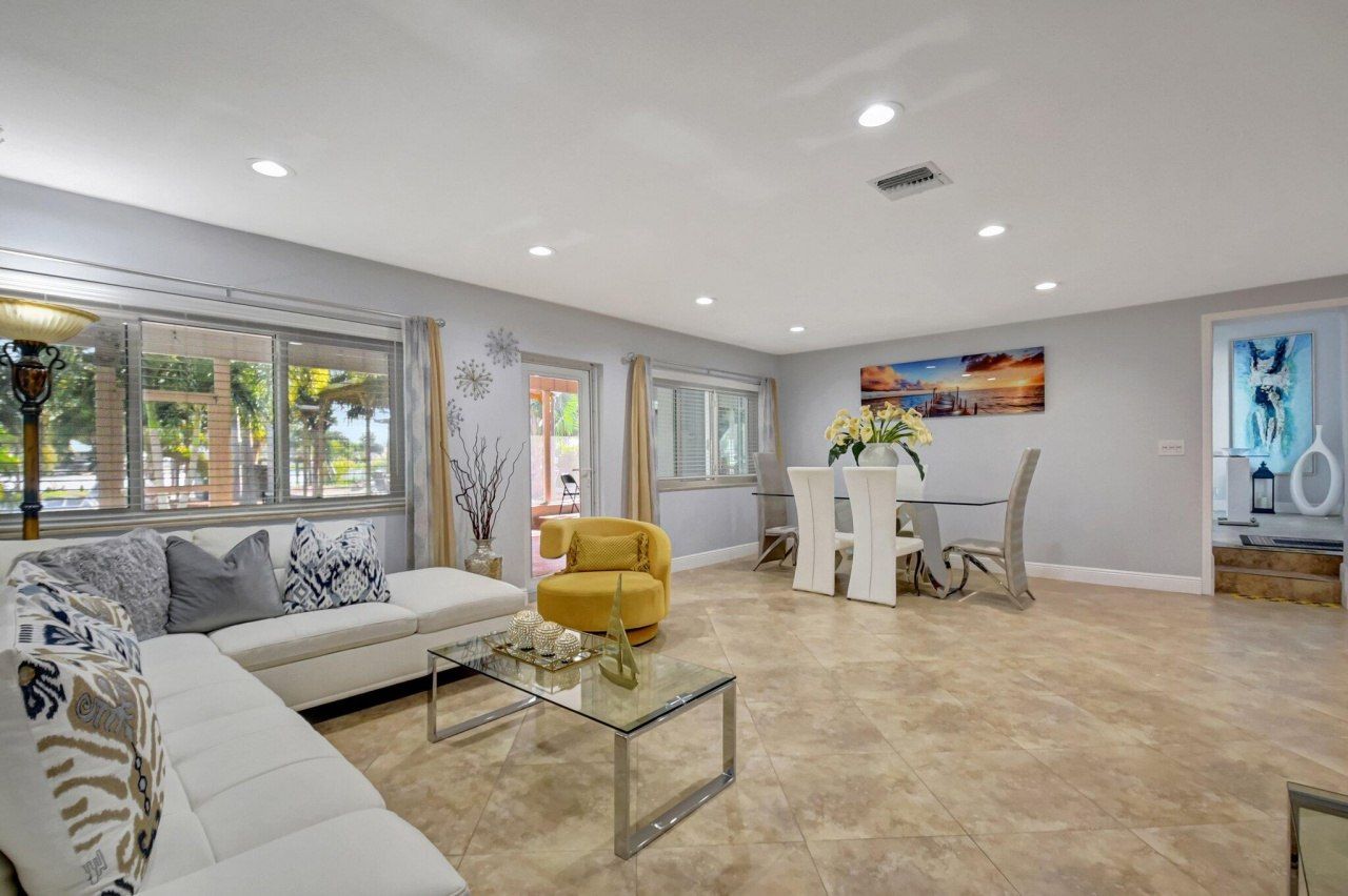 6604 Eastview Drive, Lake Worth, FL 33462 Photo